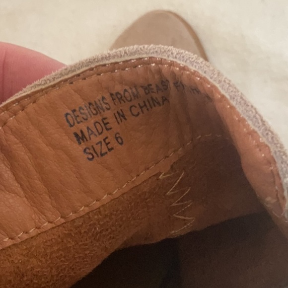 BEAST FASHION Tan Ankle Boots with Pointed Toe - Picture 4 of 5